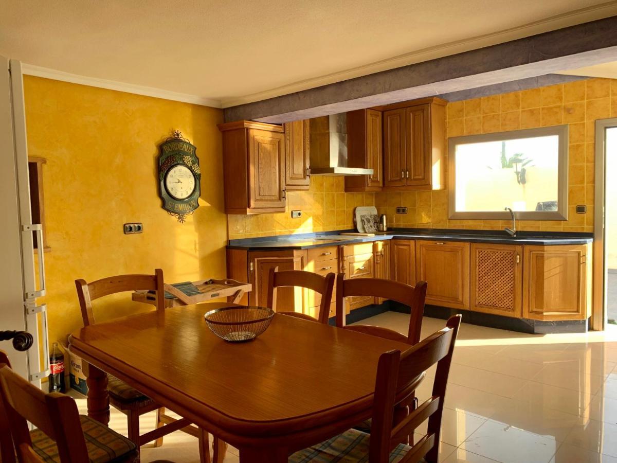 Chalet 5 dormitorios con piscina y jardín La Manga del Mar Menor Exterior foto