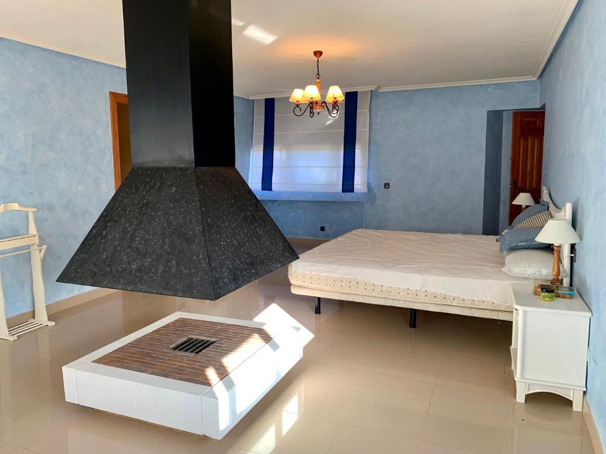 Chalet 5 dormitorios con piscina y jardín La Manga del Mar Menor Exterior foto
